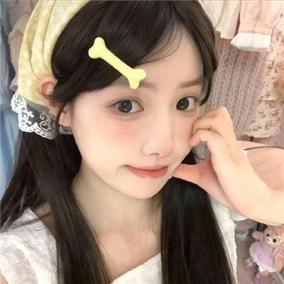 总之就是非常可爱～制服～